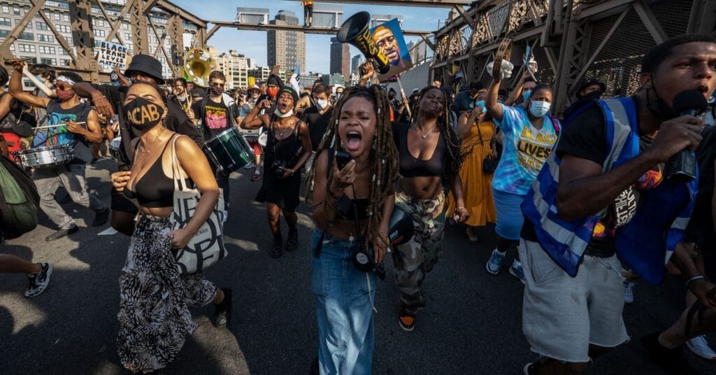 La FTC dice que los intermediarios de datos rastrearon ilegalmente a manifestantes y personal militar estadounidense